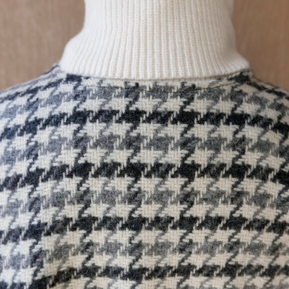 Grey & White Houndstooth Pure Italian Wool Cape Coat - Picture 6 of 10